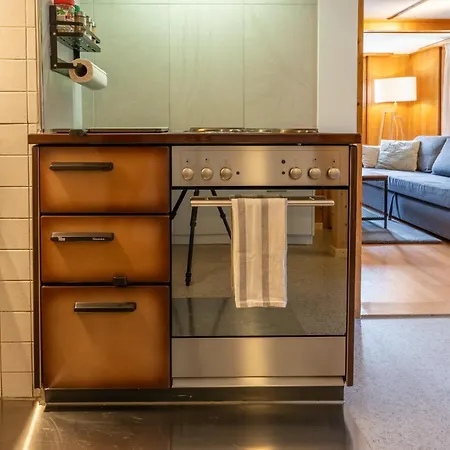 Lovely & Great Equipped Wooden Alp Flat Appartamento Kandersteg