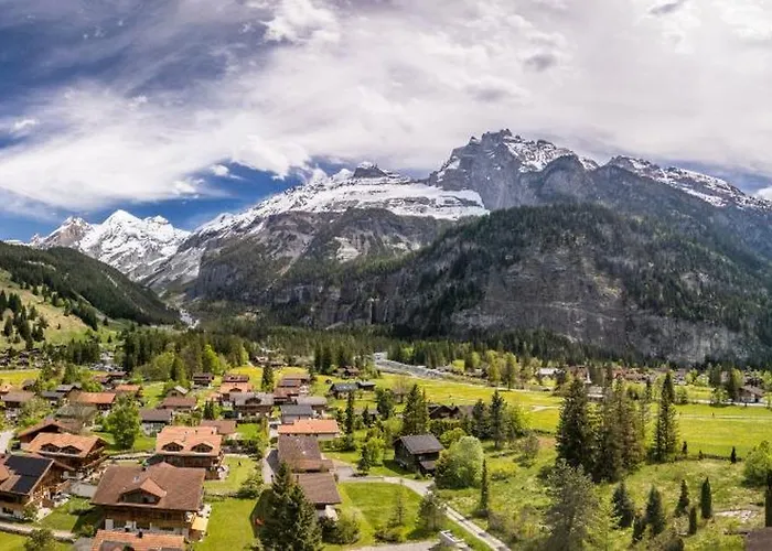 Lovely & Great Equipped Wooden Alp Flat Apartamento Kandersteg