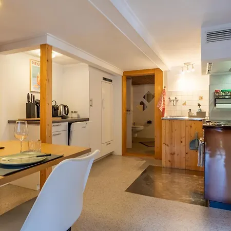 Lovely & Great Equipped Wooden Alp Flat Lägenhet *